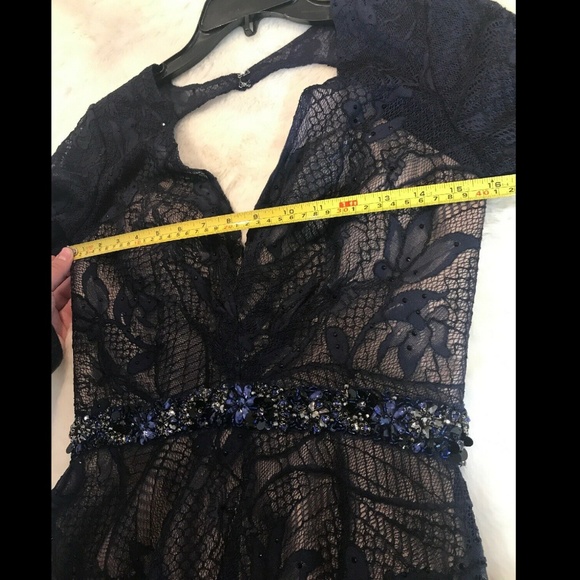 NEW‎ $498 Mac Duggal Open Back Lace A-Line Dress Navy/Nude [SZ 4 ] - Picture 8 of 9